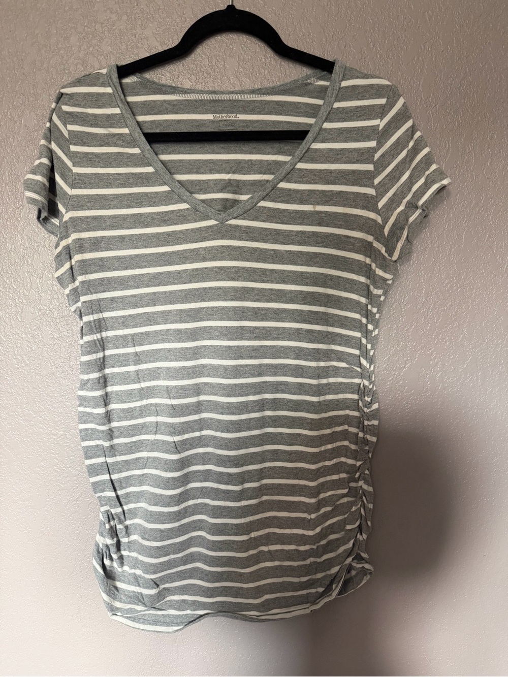 Motherhood maternity Relaxed V-Neck Striped Tee in Gray and White